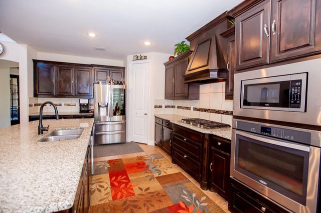 1002 Nail Lane, Euless, TX 76040