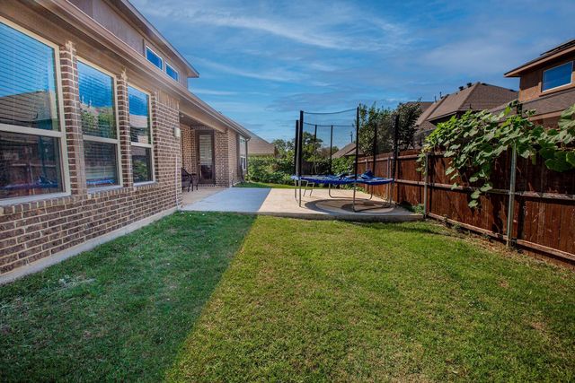 1002 Nail Lane, Euless, TX 76040