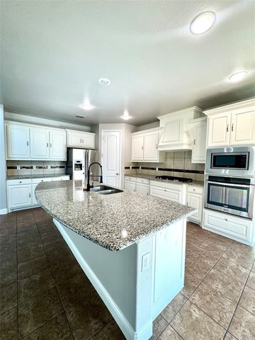 1002 Nail Lane, Euless, TX 76040