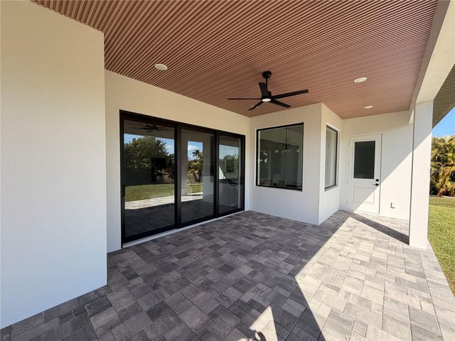 210 TOURNAMENT ROAD, Rotonda West, FL 33947