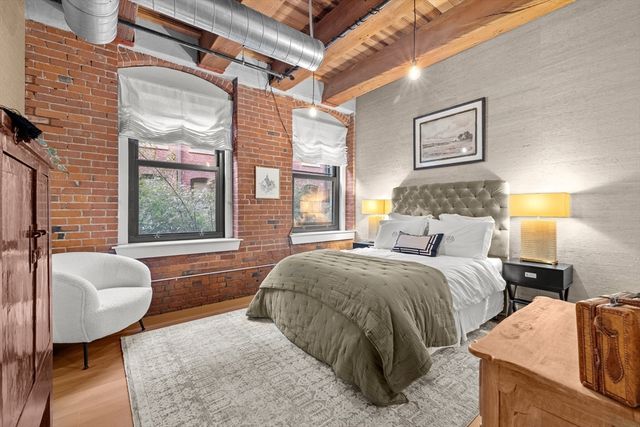 9 W Broadway 117, Boston, MA 02127