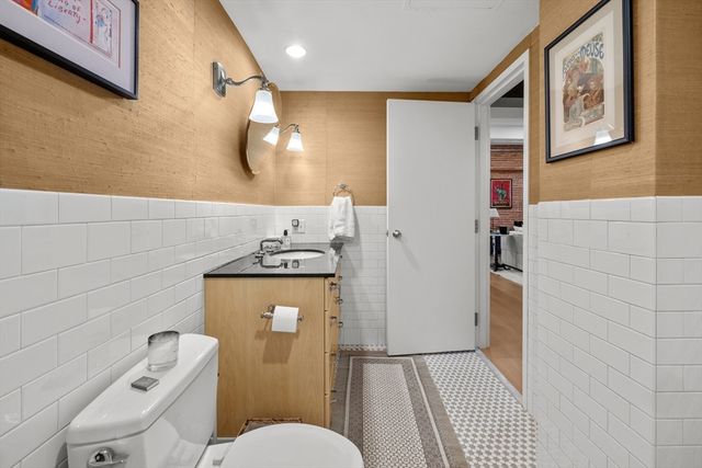 9 W Broadway 117, Boston, MA 02127