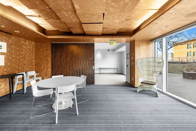 9 W Broadway 117, Boston, MA 02127