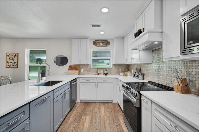 2841 Starwashed Drive, Midlothian, TX 76065