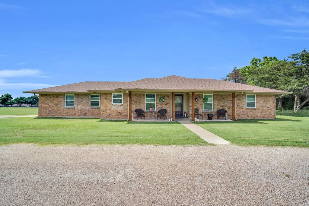 2841 Starwashed Drive, Midlothian, TX 76065