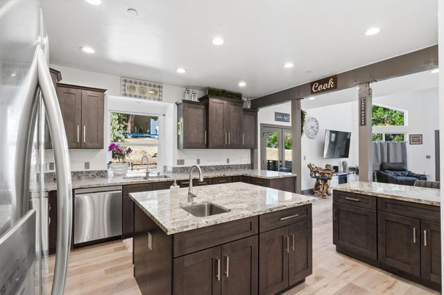 53976 Dogwood Creek Drive, Bass Lake, CA 93604
