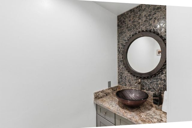 53976 Dogwood Creek Drive, Bass Lake, CA 93604