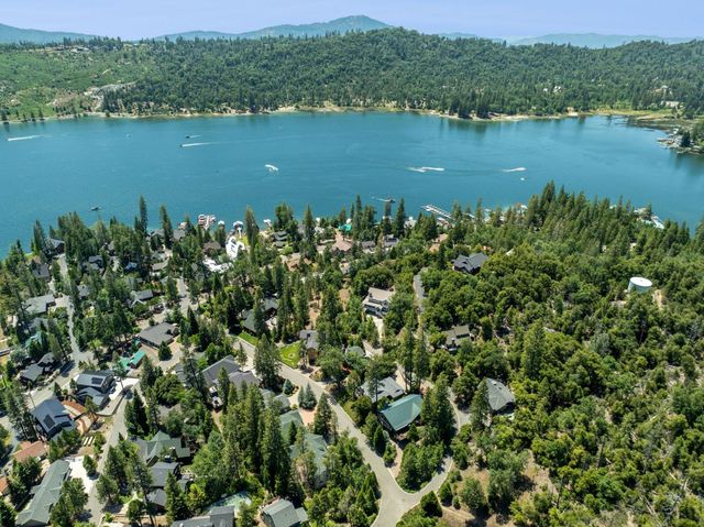 53976 Dogwood Creek Drive, Bass Lake, CA 93604