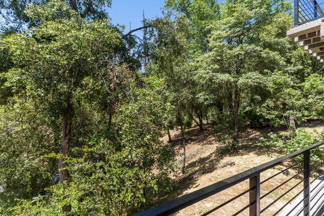 53976 Dogwood Creek Drive, Bass Lake, CA 93604