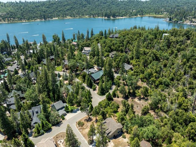 53976 Dogwood Creek Drive, Bass Lake, CA 93604