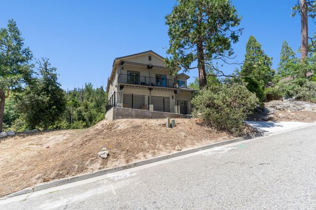 53976 Dogwood Creek Drive, Bass Lake, CA 93604