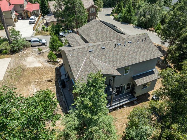 53976 Dogwood Creek Drive, Bass Lake, CA 93604