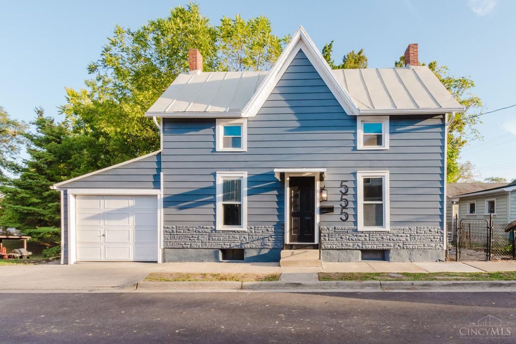 555 E Sycamore Street, Miamisburg, OH 45342