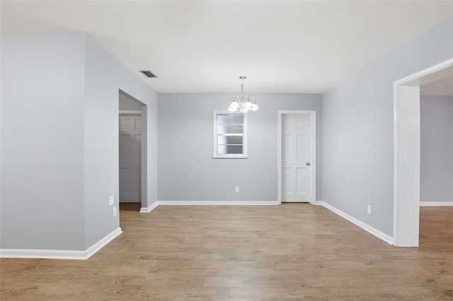 2523 LAKE ELLEN LANE, Tampa, FL 33618