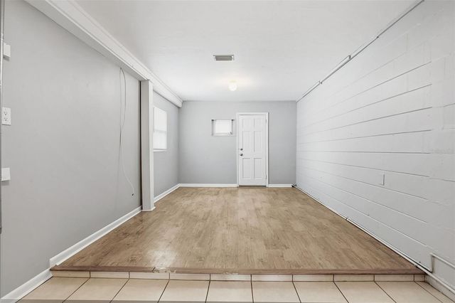 2523 LAKE ELLEN LANE, Tampa, FL 33618