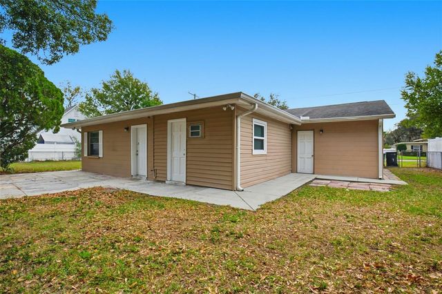 2523 LAKE ELLEN LANE, Tampa, FL 33618