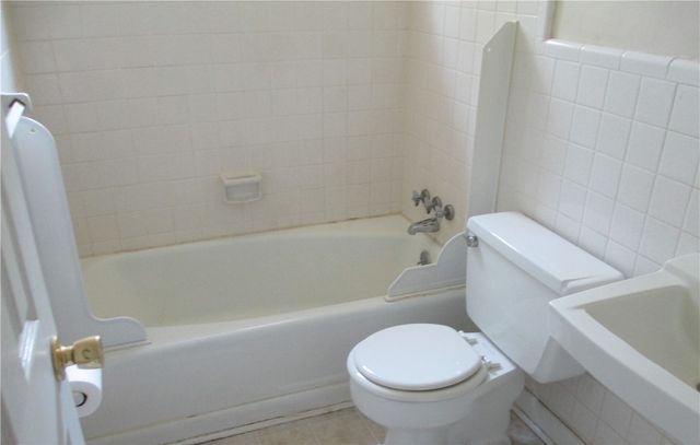 216 Lacustrian Lane 25, Central, SC 29630