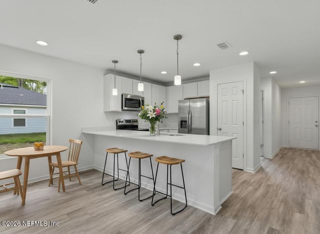 7853 PIPIT Avenue, Jacksonville, FL 32219