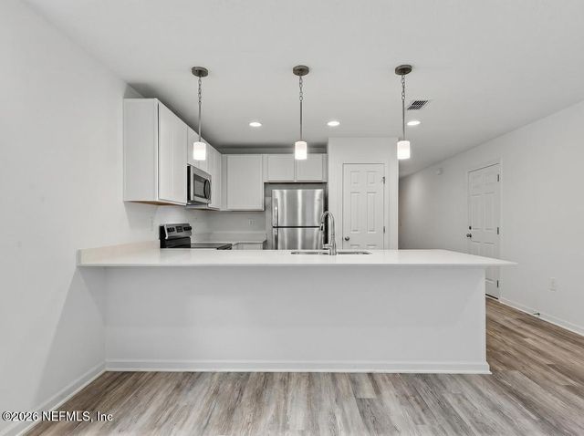 7853 PIPIT Avenue, Jacksonville, FL 32219