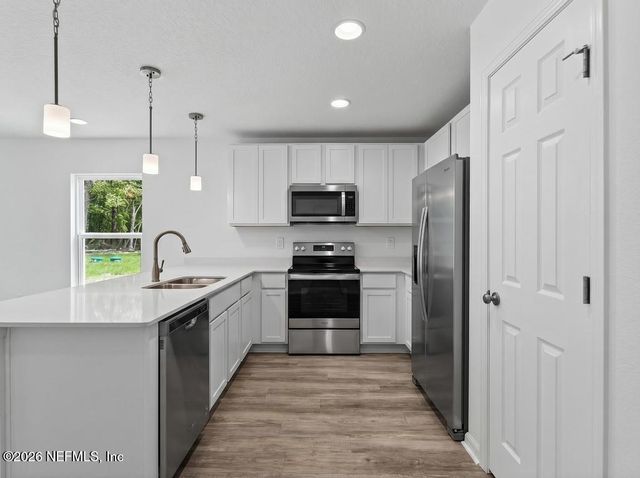 7853 PIPIT Avenue, Jacksonville, FL 32219