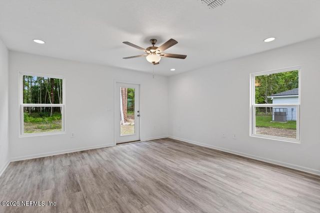 7853 PIPIT Avenue, Jacksonville, FL 32219