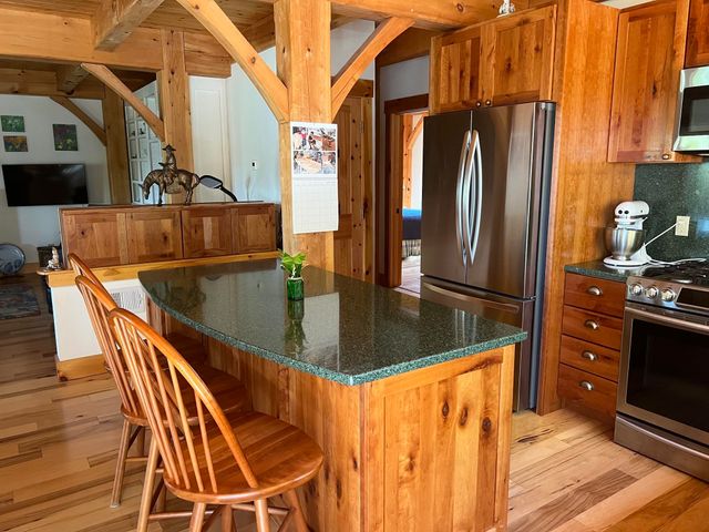 43 Rowdis Road, Greensboro, VT 05841