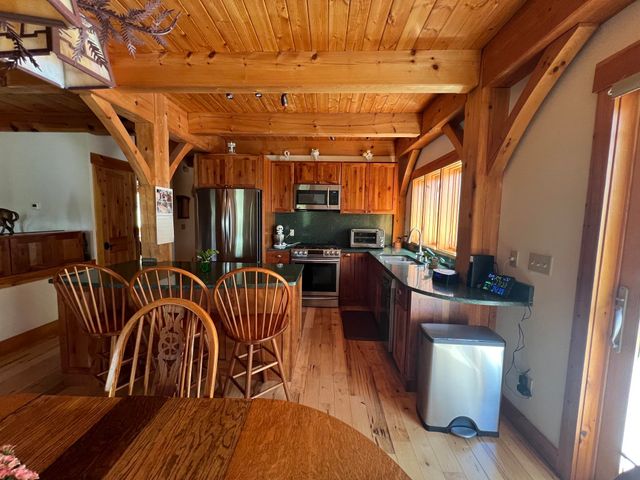 43 Rowdis Road, Greensboro, VT 05841