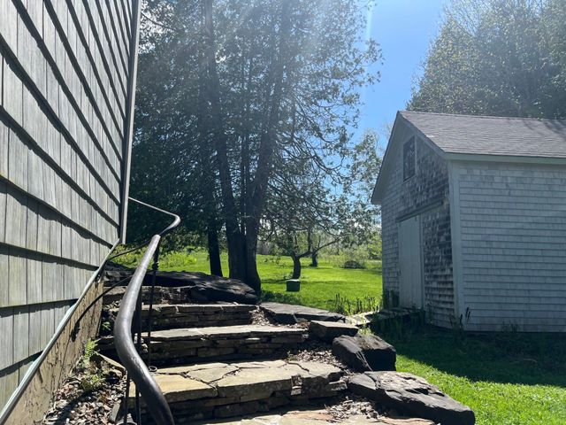 43 Rowdis Road, Greensboro, VT 05841