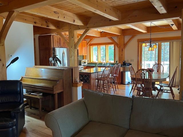 43 Rowdis Road, Greensboro, VT 05841
