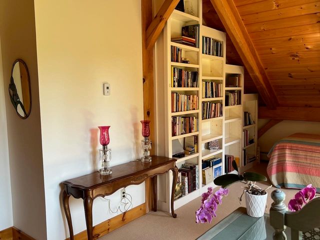 43 Rowdis Road, Greensboro, VT 05841