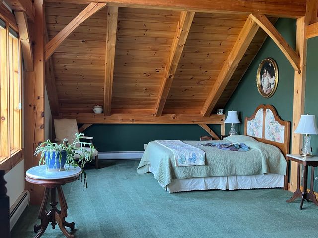 43 Rowdis Road, Greensboro, VT 05841