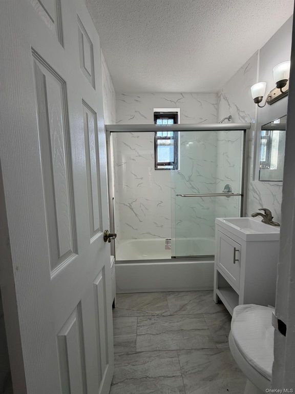 70-43 Park Drive East B, Kew Garden Hills, NY 11367 — photo 2