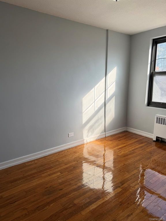 70-43 Park Drive East B, Kew Garden Hills, NY 11367 — photo 5