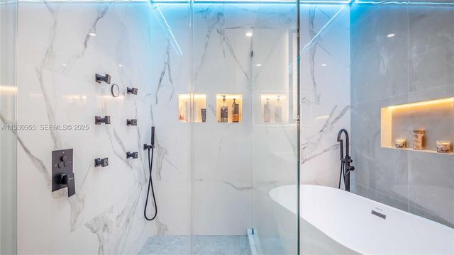 817 NW 17th St, Fort Lauderdale, FL 33311