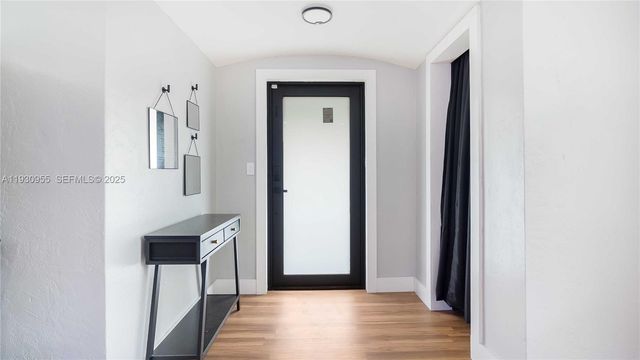 817 NW 17th St, Fort Lauderdale, FL 33311