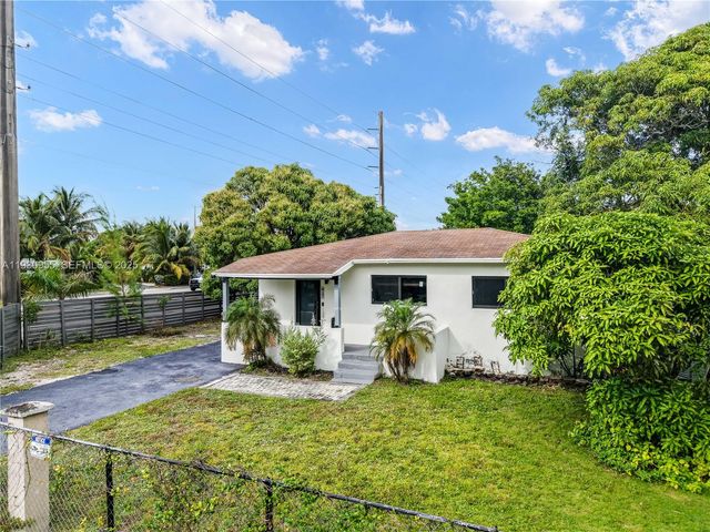 817 NW 17th St, Fort Lauderdale, FL 33311