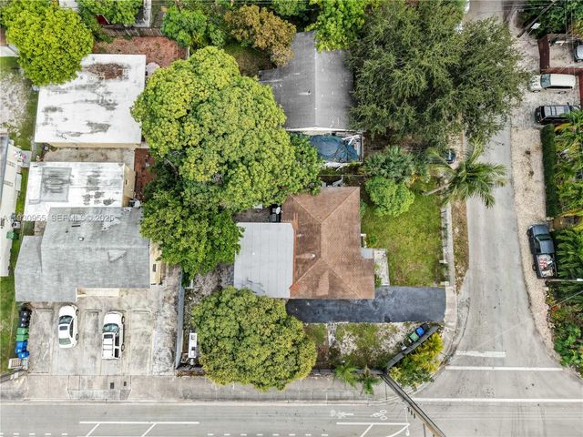 817 NW 17th St, Fort Lauderdale, FL 33311