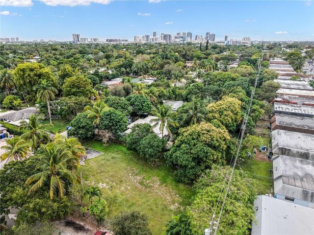 817 NW 17th St, Fort Lauderdale, FL 33311