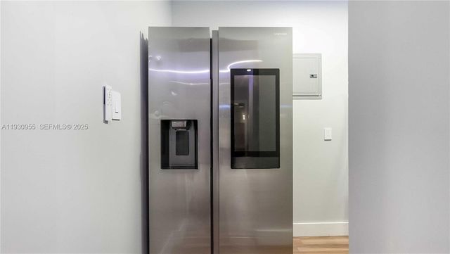 817 NW 17th St, Fort Lauderdale, FL 33311