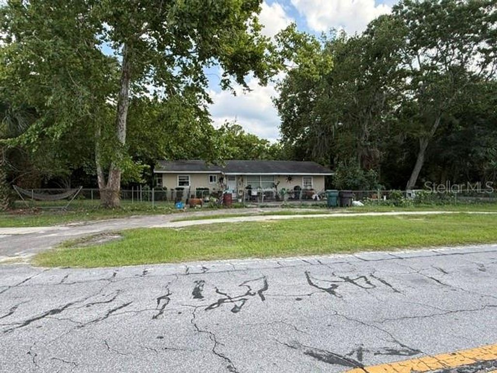 220 NW 28TH STREET, Ocala, FL 34475