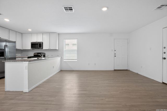 8272 Piedra Medina, San Antonio, TX 78252