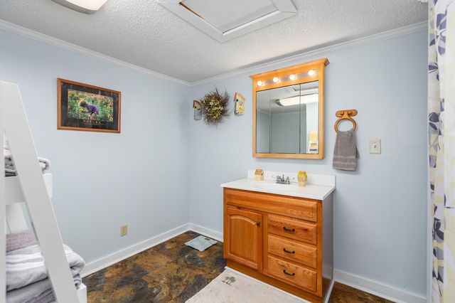 53 County Road 147, Liberty, TX 77575