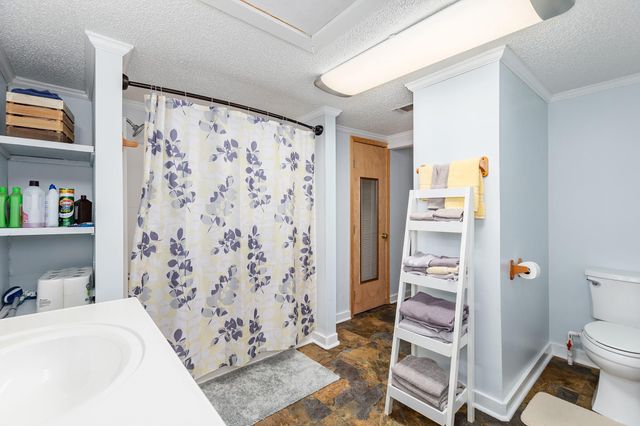 53 County Road 147, Liberty, TX 77575
