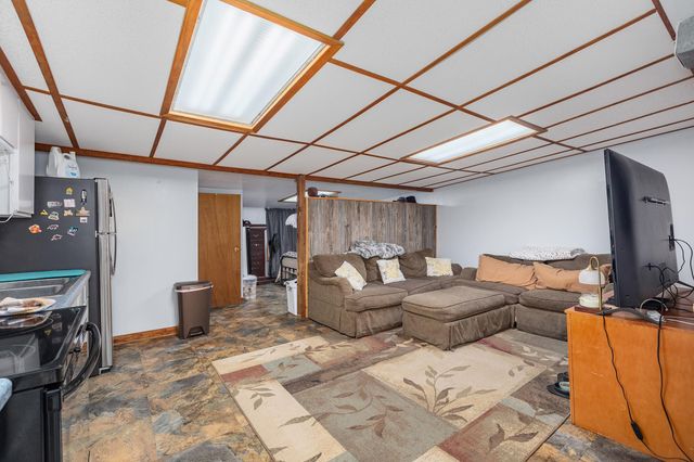 53 County Road 147, Liberty, TX 77575