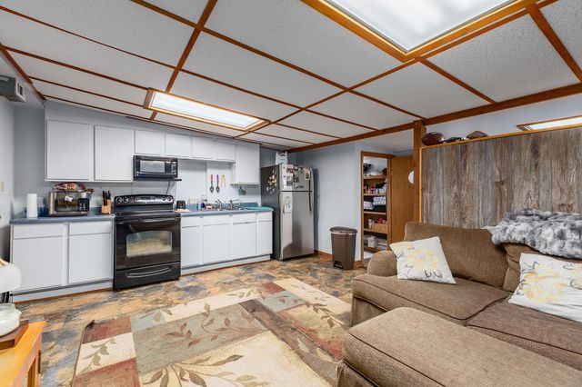 53 County Road 147, Liberty, TX 77575