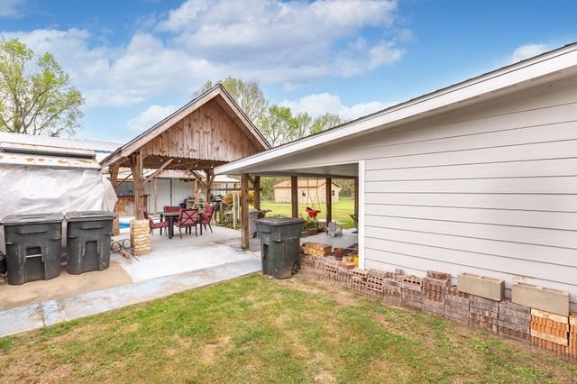 53 County Road 147, Liberty, TX 77575