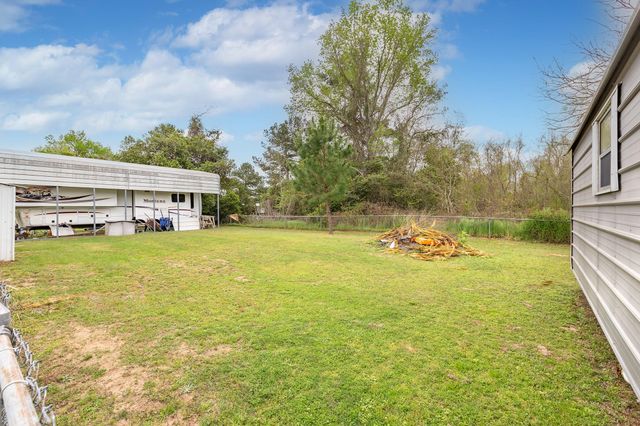53 County Road 147, Liberty, TX 77575