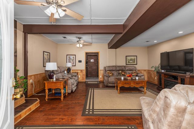 53 County Road 147, Liberty, TX 77575