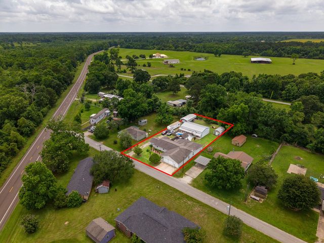 53 County Road 147, Liberty, TX 77575