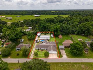 53 County Road 147, Liberty, TX 77575